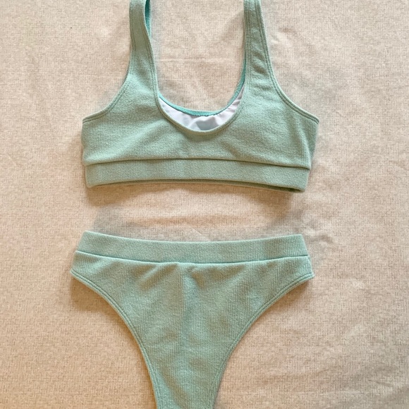 Bathing suit - Picture 2 of 4